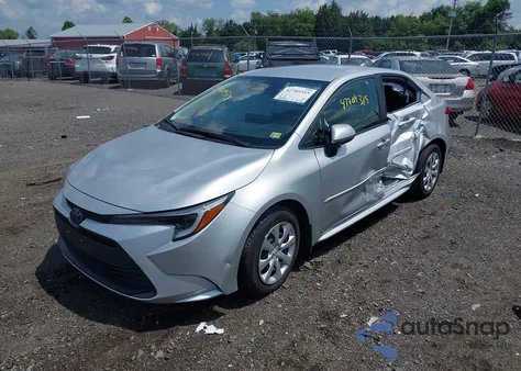 2025 Toyota Corolla Hybrid Le z USA, uszkodzony, nr VIN JTDBCMFE9S3069703